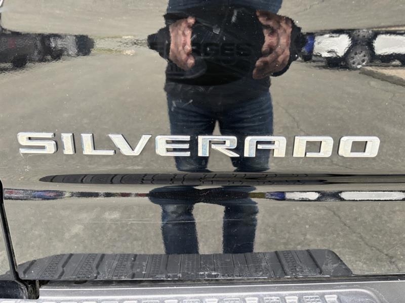 chevrolet Silverado 1500 2023 - 11