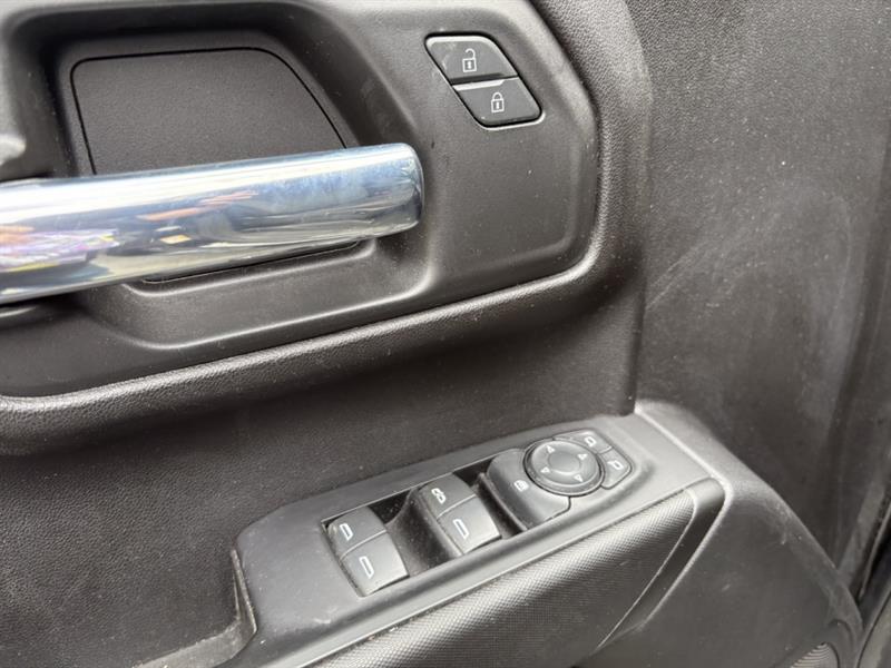 chevrolet Silverado 1500 2023 - 19