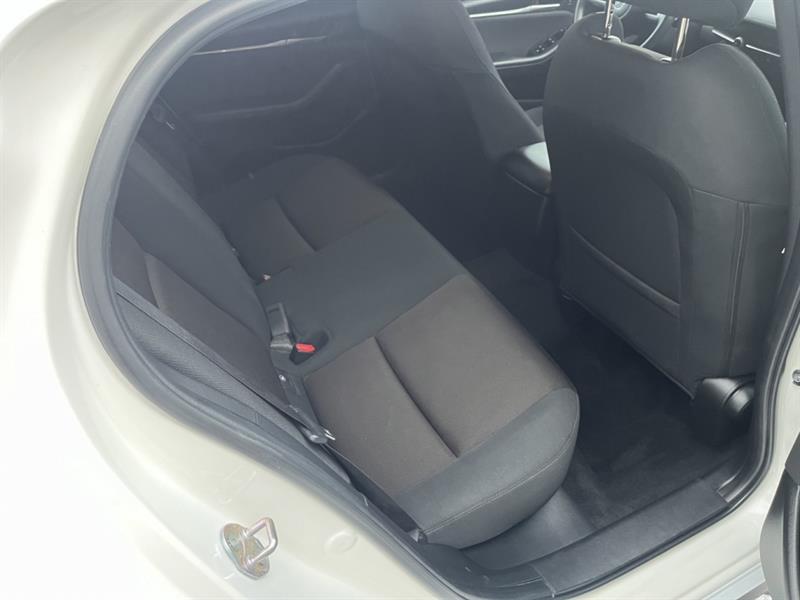mazda Mazda3 Sport 2023 - 26