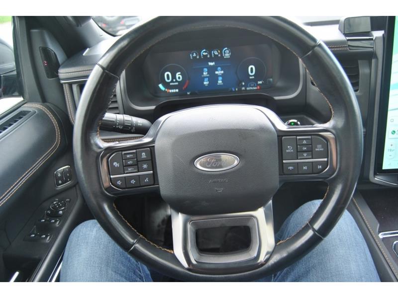 2022 Ford Expedition - Image 16