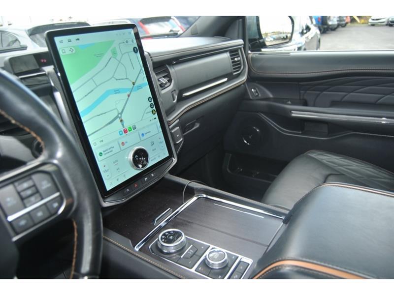 2022 Ford Expedition - Image 18