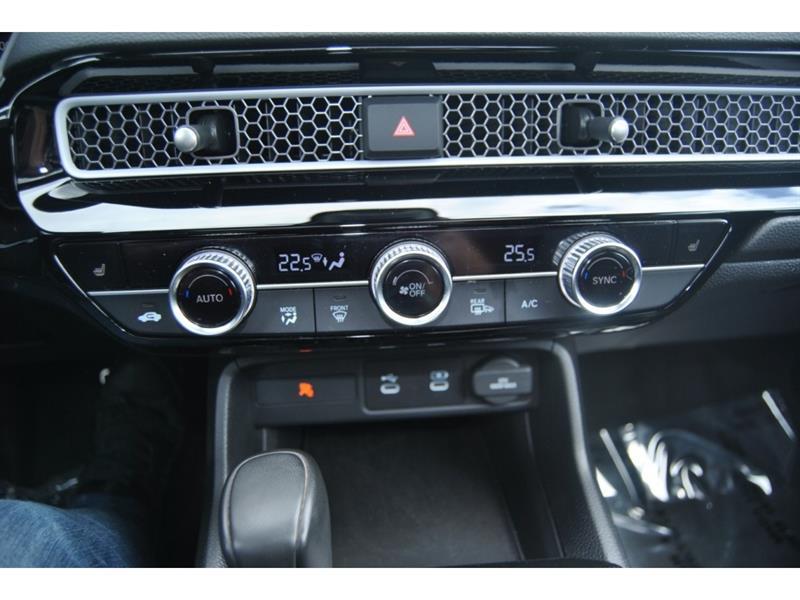 2025 Honda Civic - Image 18