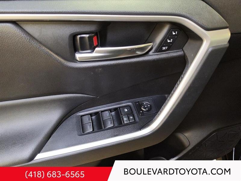 toyota RAV4 2022 - 8