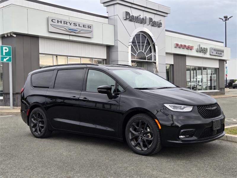 chrysler Pacifica 2025 - 2