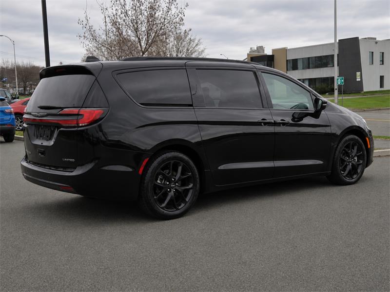 chrysler Pacifica 2025 - 8