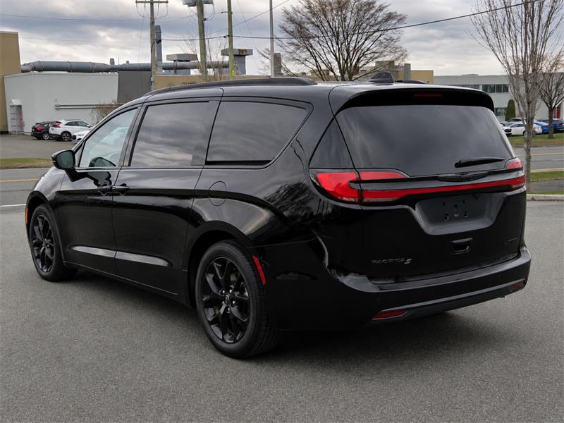 chrysler Pacifica 2025 - 9