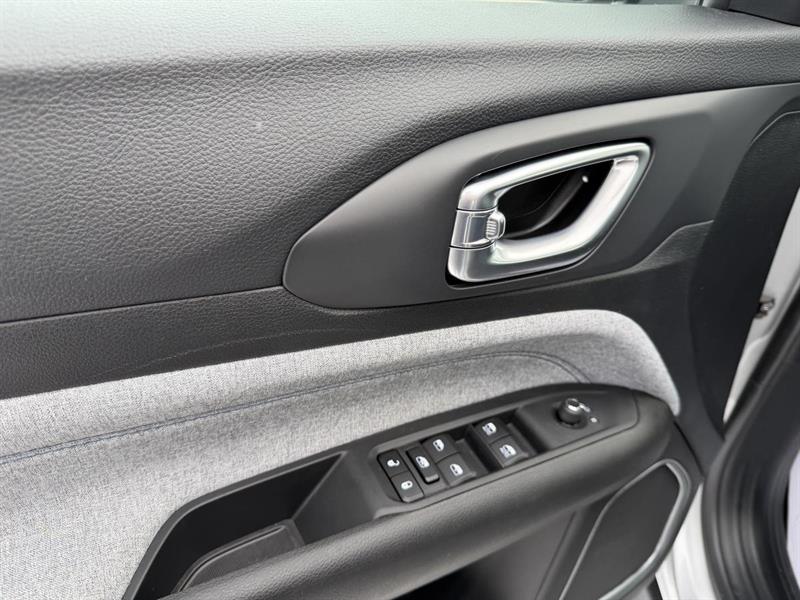 jeep Compass 2025 - 17