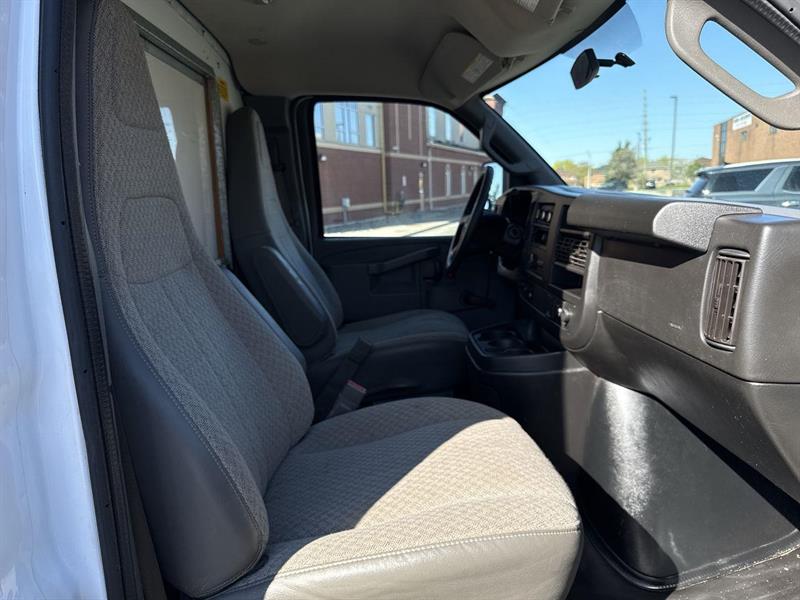 gmc Savana Cutaway 2019 - 20