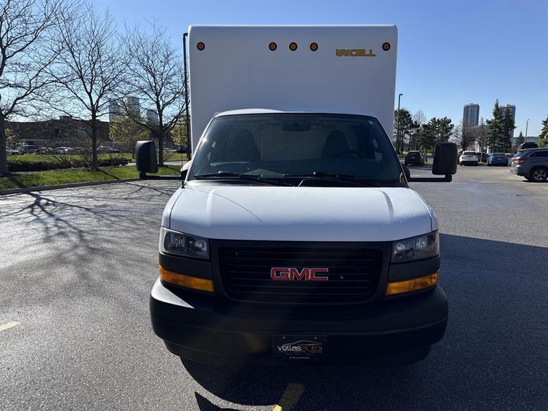 gmc Savana Cutaway 2019 - 29