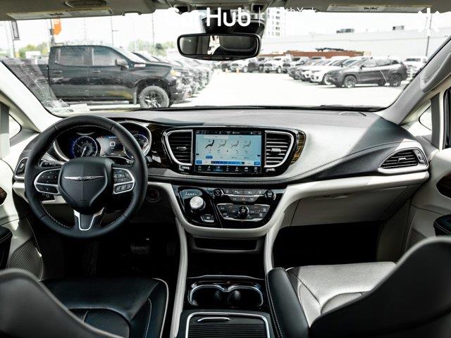 chrysler Pacifica 2024 - 13