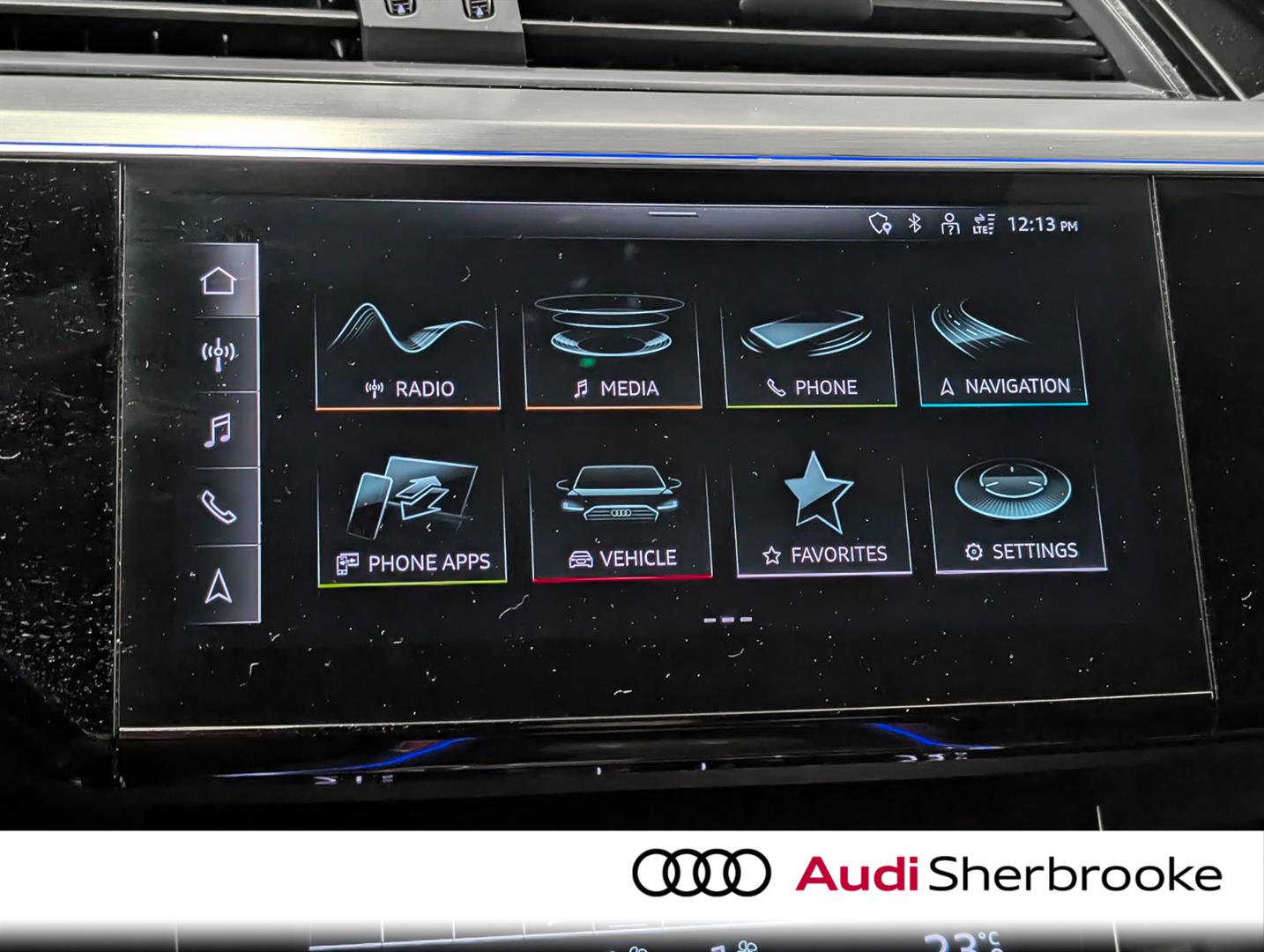 audi e-tron 2022 - 14