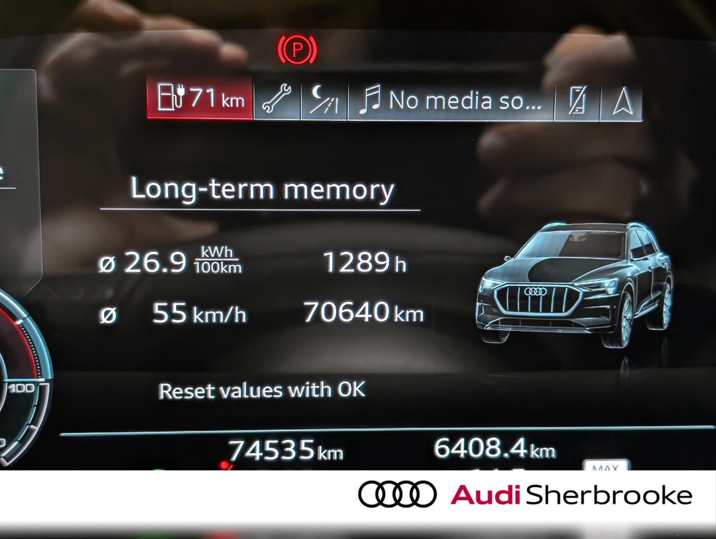 audi e-tron 2022 - 24