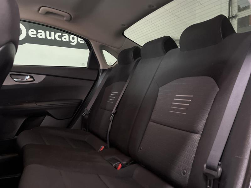 kia Forte 2020 - 9