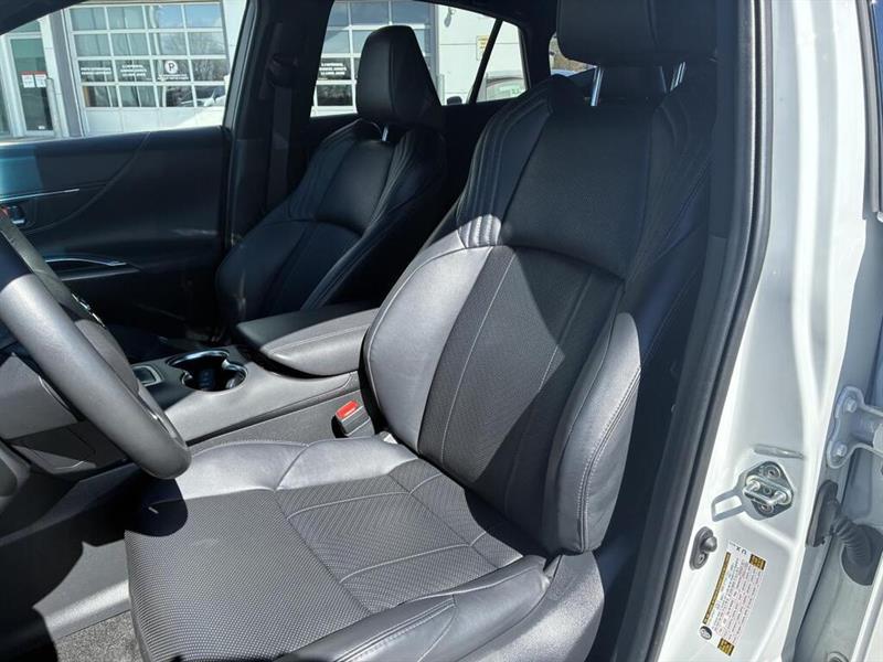 toyota Venza 2023 - 15