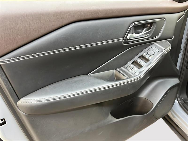 nissan Rogue 2023 - 25