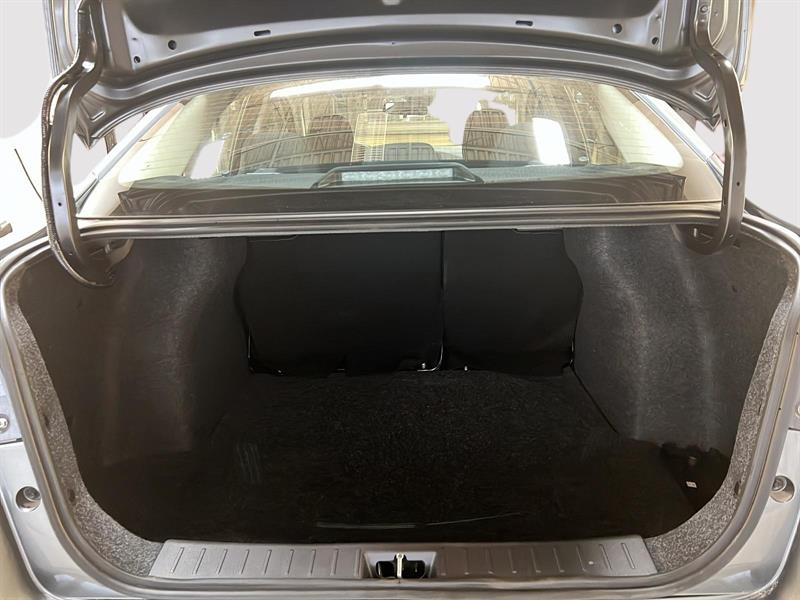 nissan Versa 2025 - 12