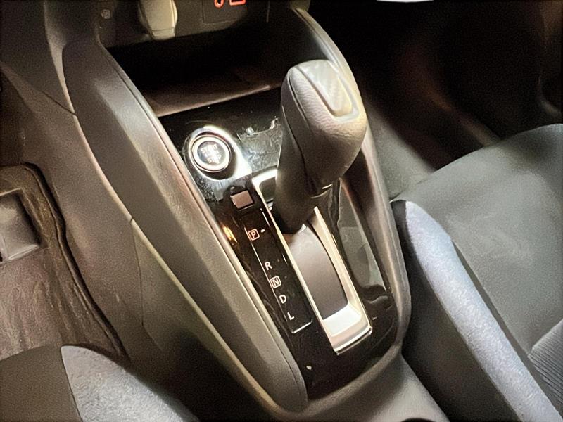 nissan Versa 2025 - 13