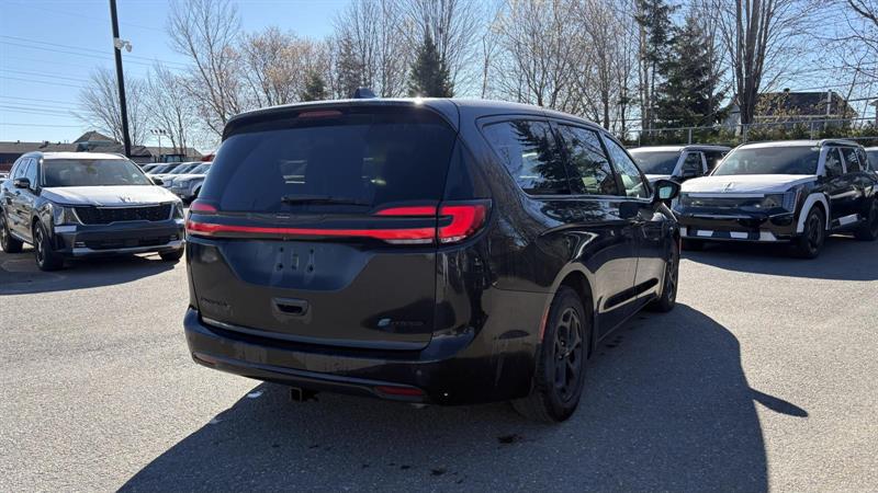 chrysler Pacifica Hybrid 2022 - 3