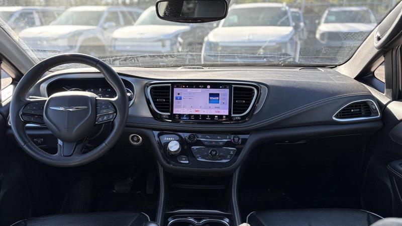 chrysler Pacifica Hybrid 2022 - 7