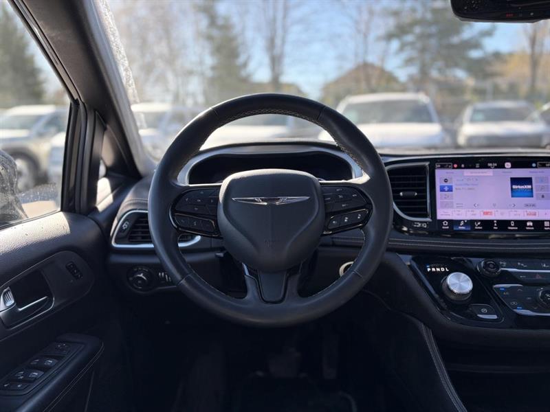 chrysler Pacifica Hybrid 2022 - 8