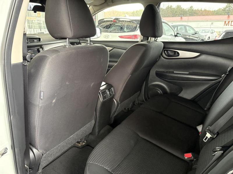 nissan Qashqai 2022 - 25