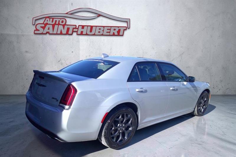 chrysler 300 2023 - 4