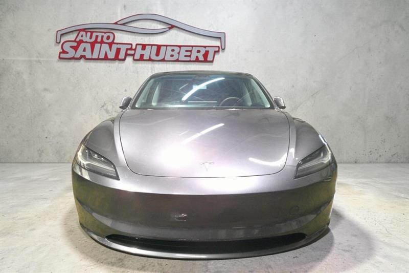 tesla Model 3 2024 - 2