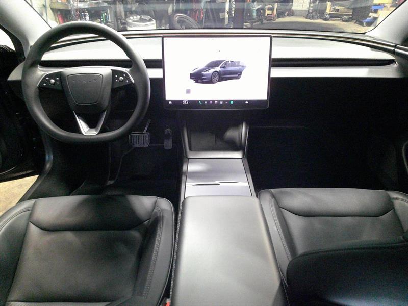 tesla Model 3 2024 - 14