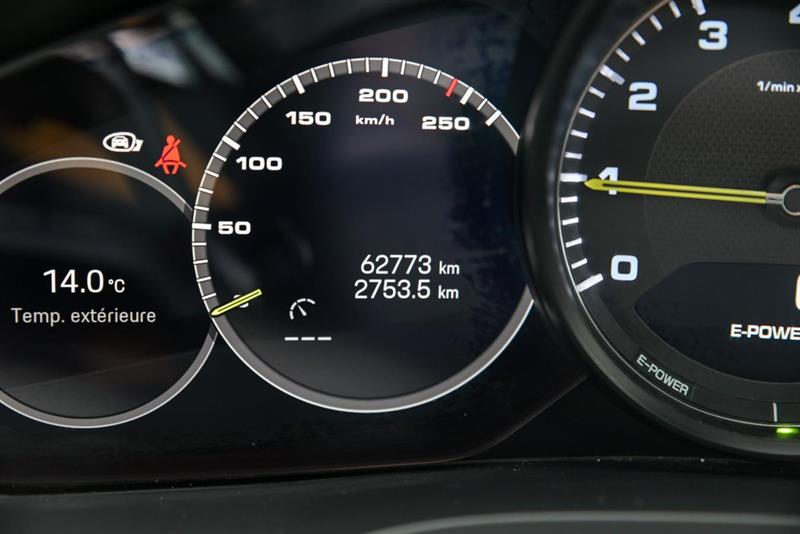 porsche Cayenne E-Hybrid 2023 - 13