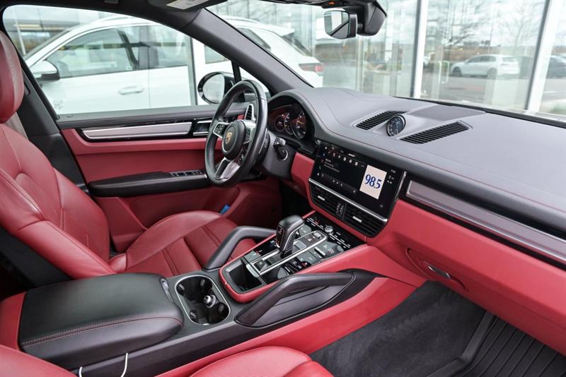 porsche Cayenne E-Hybrid 2023 - 25