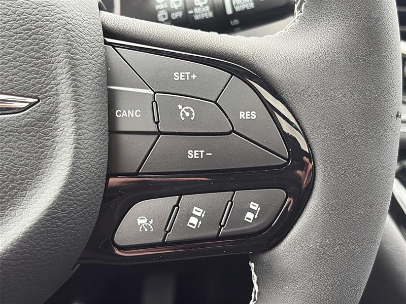 chrysler Pacifica 2026 - 25