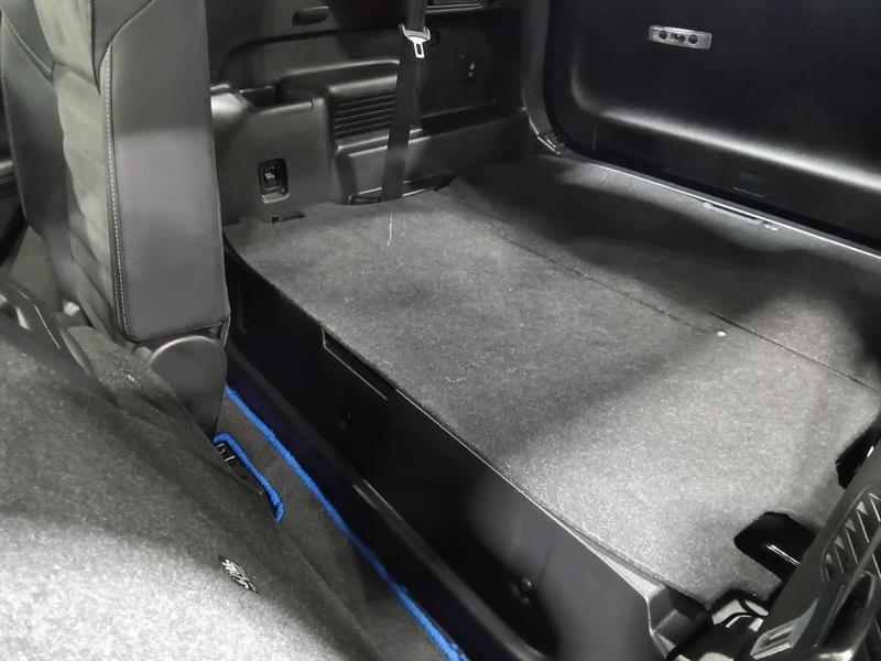 mitsubishi Outlander rechargeable 2024 - 31