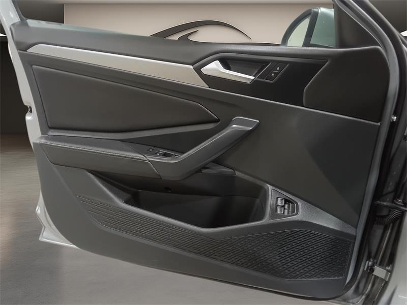 volkswagen Jetta 2024 - 17