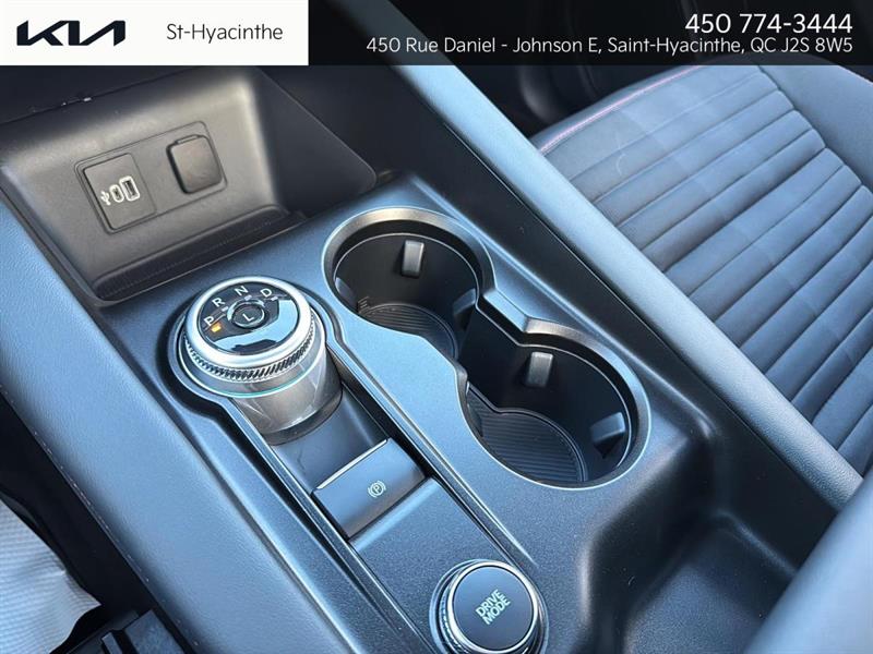 ford Explorer 2026 - 16