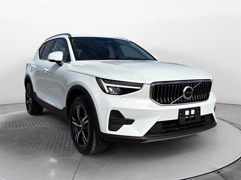 volvo XC40 2025