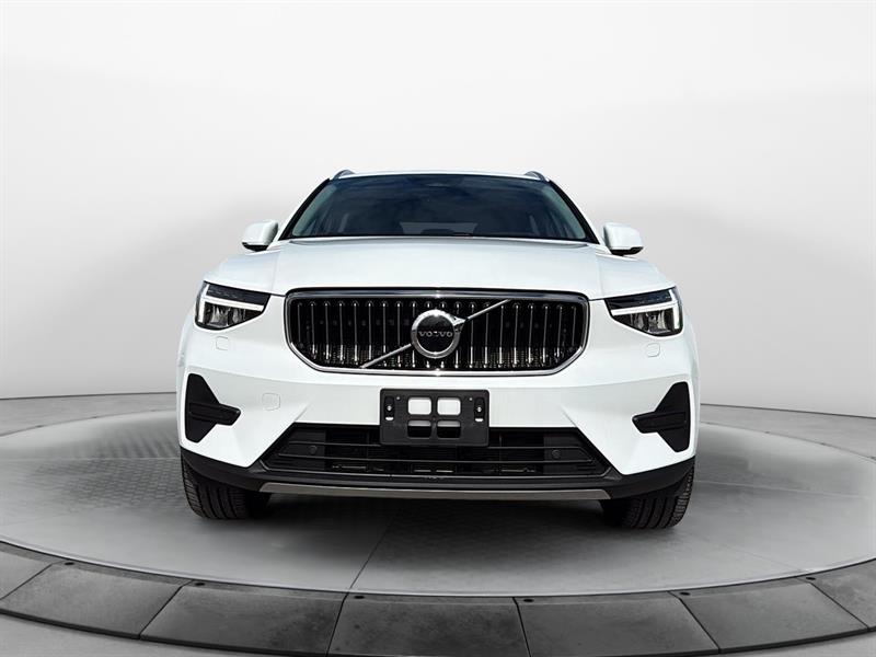volvo XC40 2025 - 2
