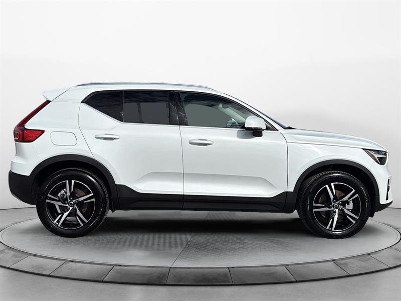 volvo XC40 2025 - 4