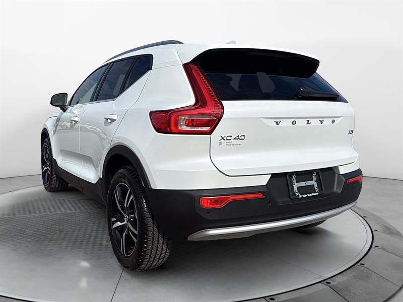 volvo XC40 2025 - 7