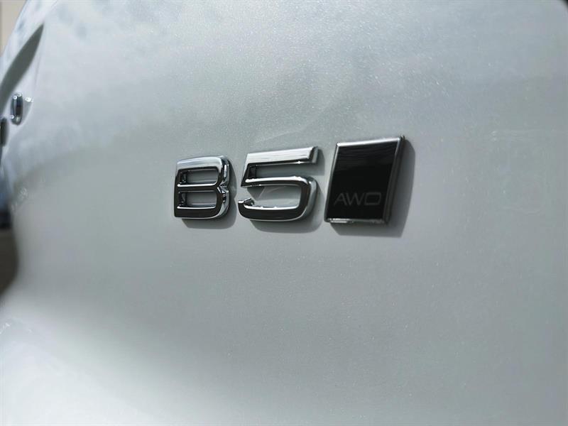 volvo XC40 2025 - 9