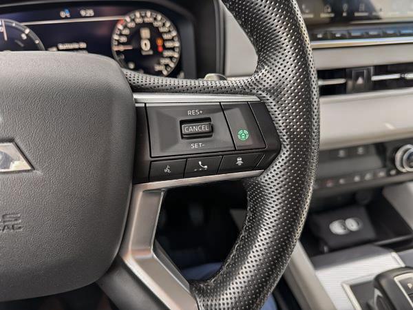 mitsubishi Outlander PHEV 2023 - 17