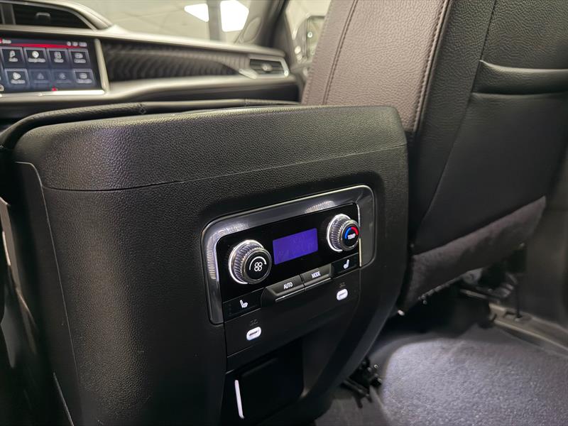 gmc Yukon 2023 - 30