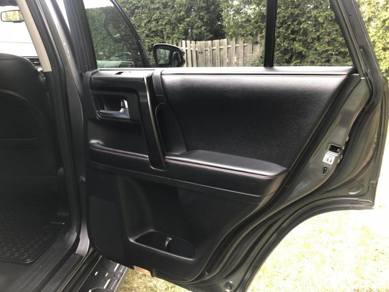 toyota 4Runner 2016 - 35