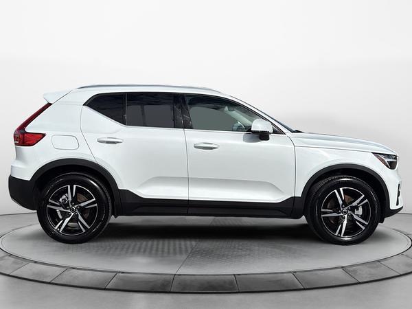 volvo XC40 2025 - 4