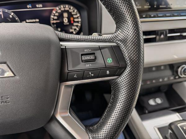 mitsubishi Outlander PHEV 2023 - 17