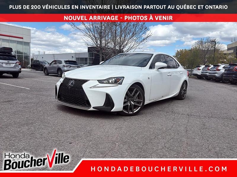 lexus IS 2020
