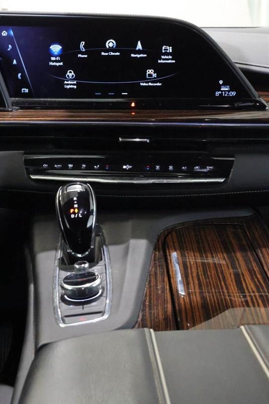 cadillac Escalade 2023 - 23