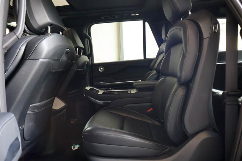 lincoln Navigator 2025 - 27