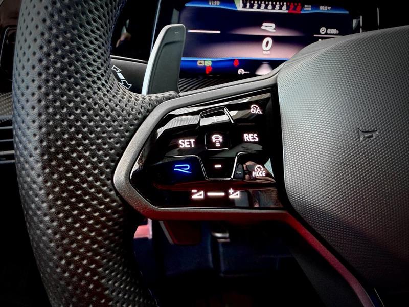 volkswagen Golf R 2025 - 27