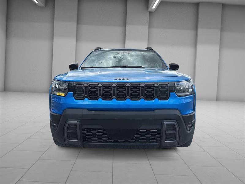 2026 Jeep Grand Cherokee - Image 2