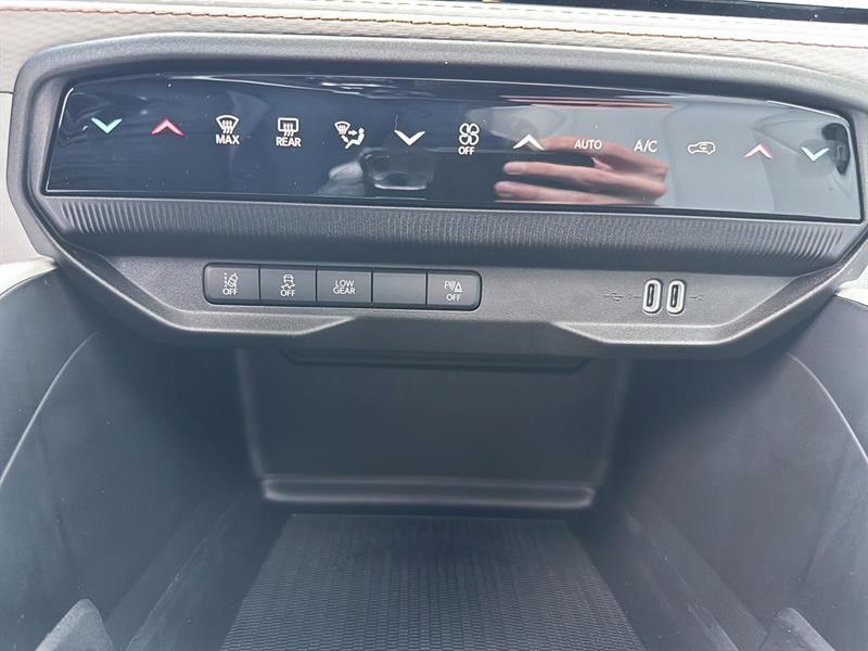 2026 Jeep Grand Cherokee - Image 17